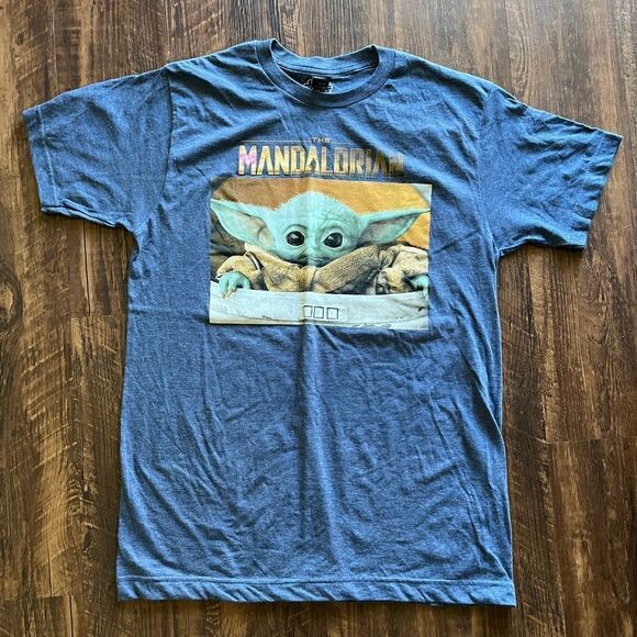 Star Wars The Mandalorian Tee size Medium - Picture 1 of 5